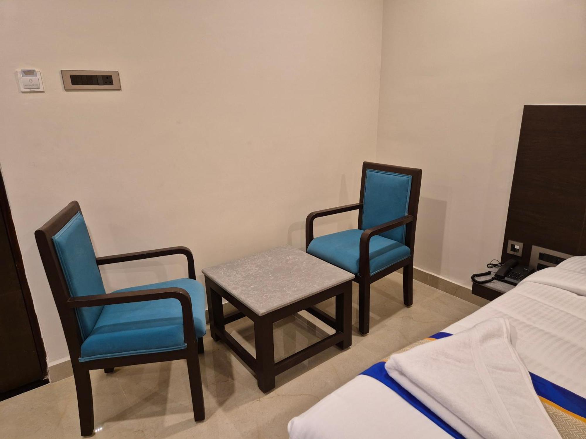 Hotel Janas Tirupati Exterior foto