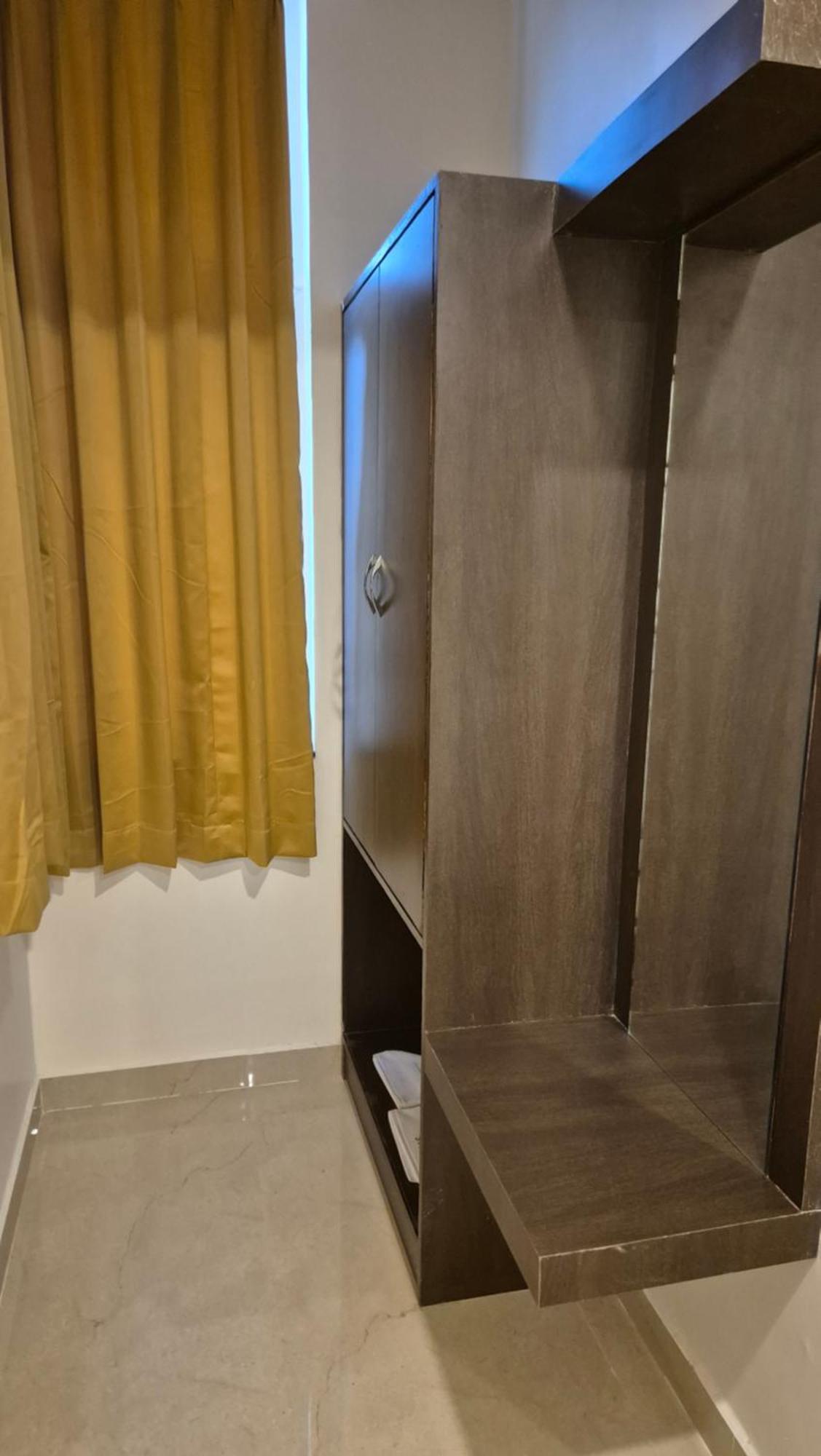 Hotel Janas Tirupati Exterior foto
